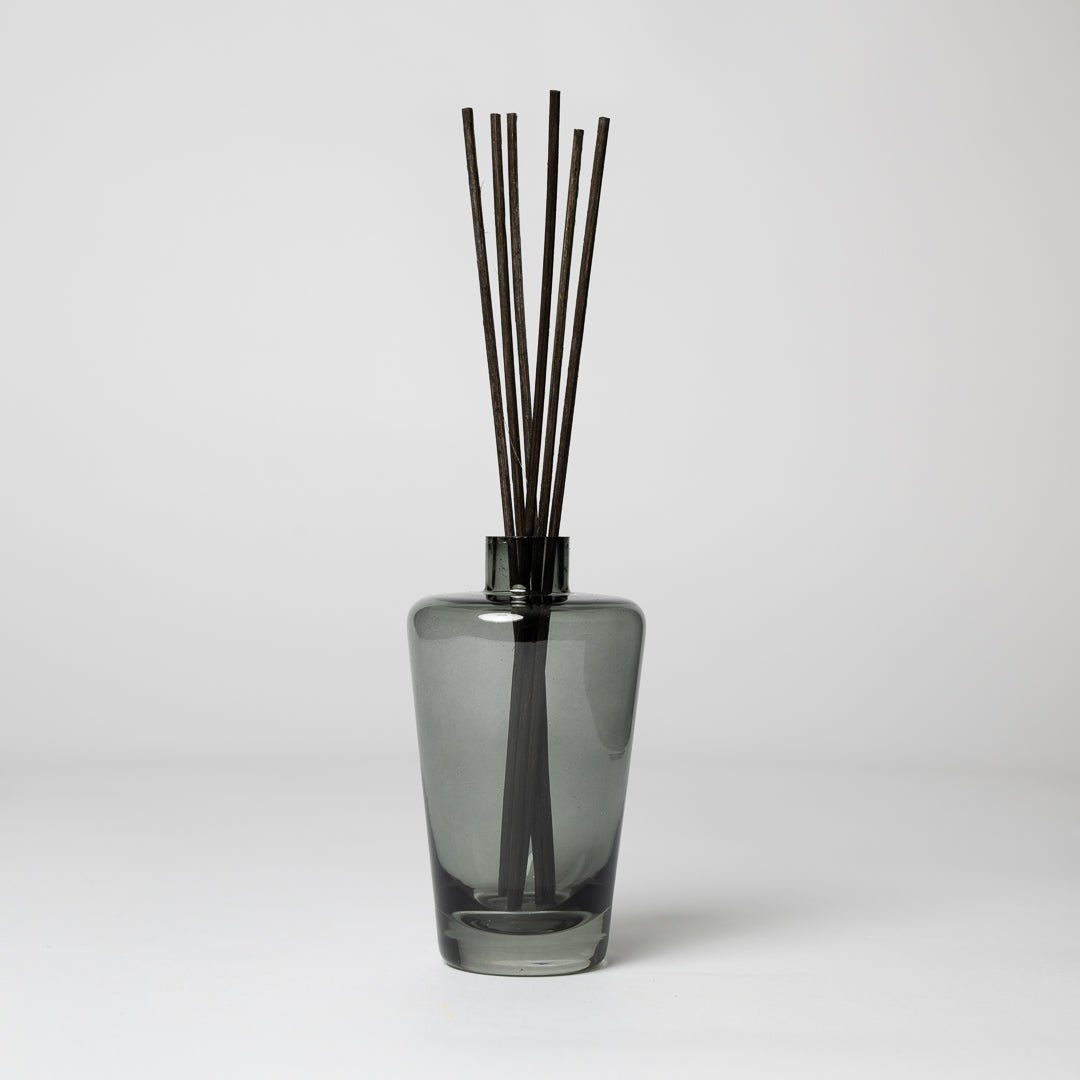 RESINANCE - Hand blown glass Reed Diffuser - Poured New York